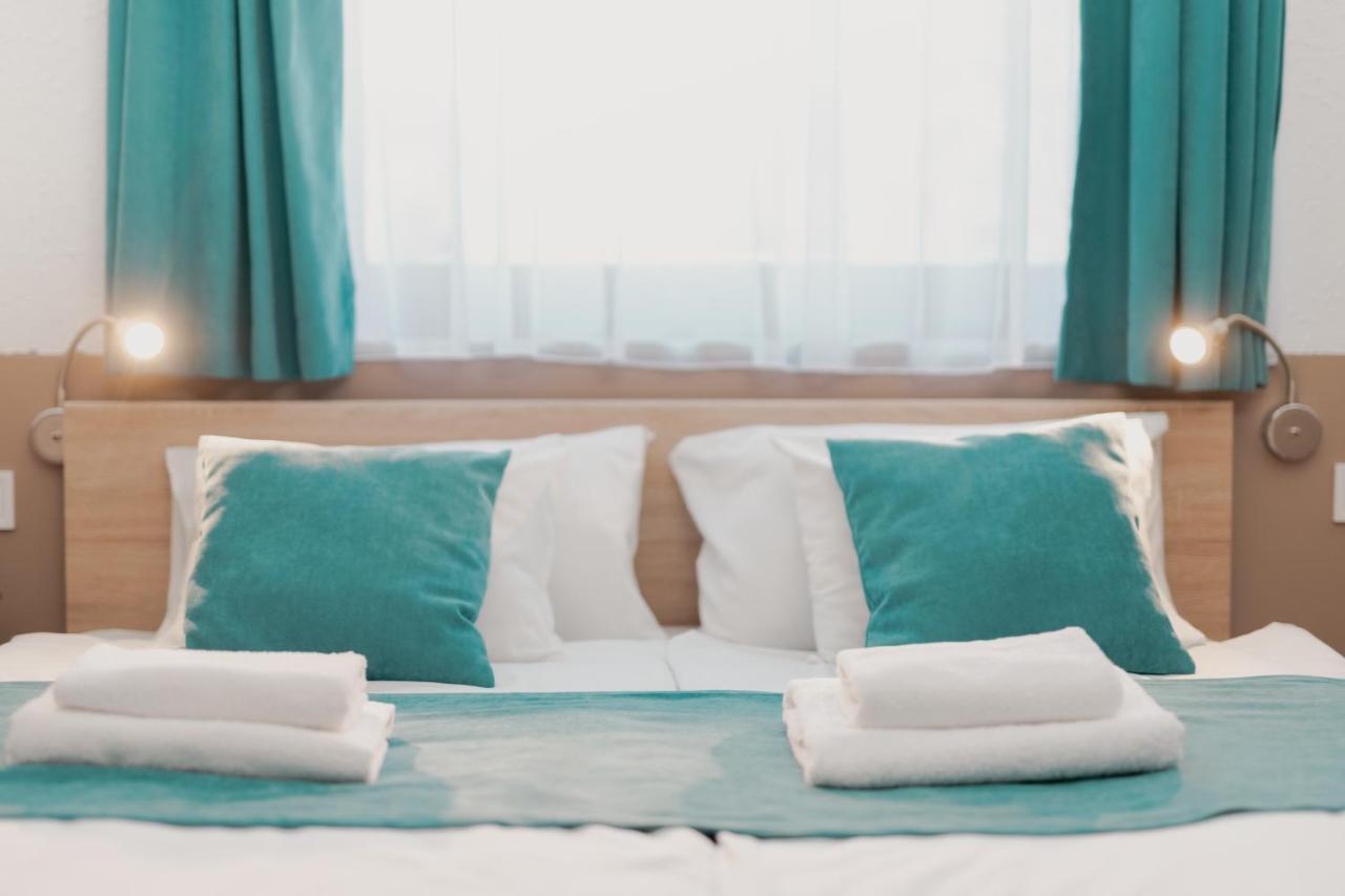 Homoky Hotels Bestline Hotel บูดาเปสต์ ภายนอก รูปภาพ