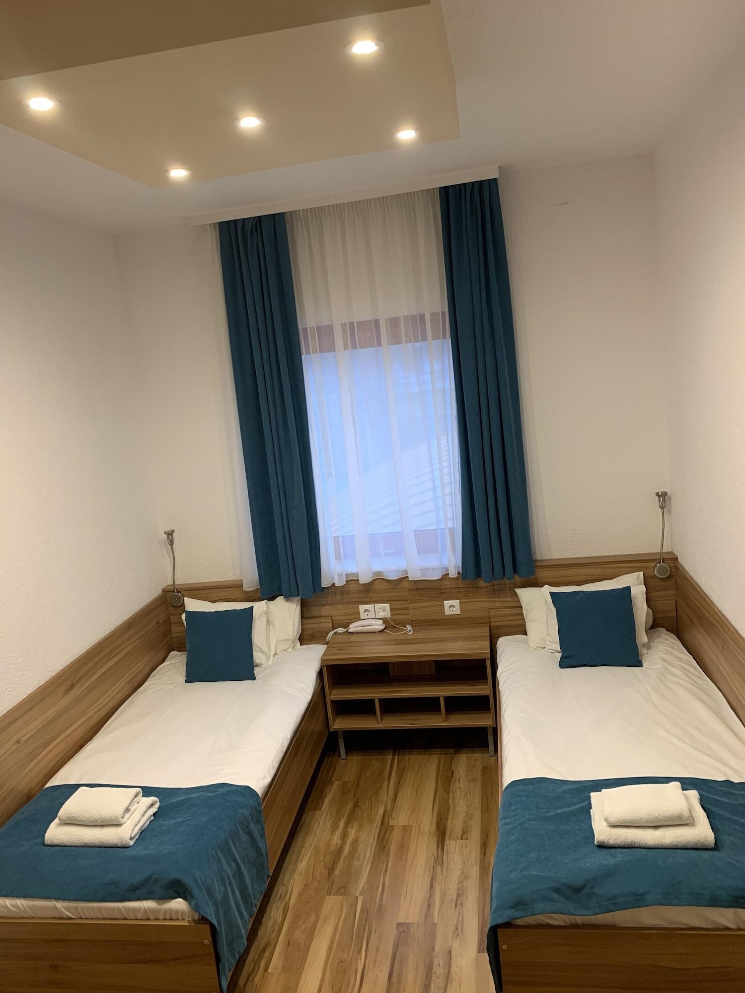Homoky Hotels Bestline Hotel บูดาเปสต์ ภายนอก รูปภาพ