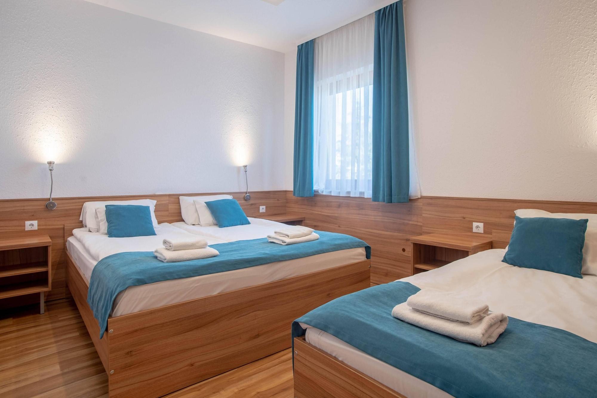 Homoky Hotels Bestline Hotel บูดาเปสต์ ภายนอก รูปภาพ