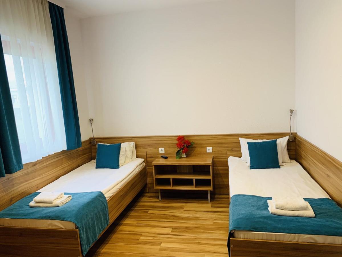 Homoky Hotels Bestline Hotel บูดาเปสต์ ภายนอก รูปภาพ